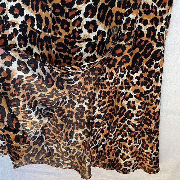 Umgee Skirt Size M Animal Print Midi Length Fit And Flare Buttons Slit Flowy NEW - Picture 5 of 9